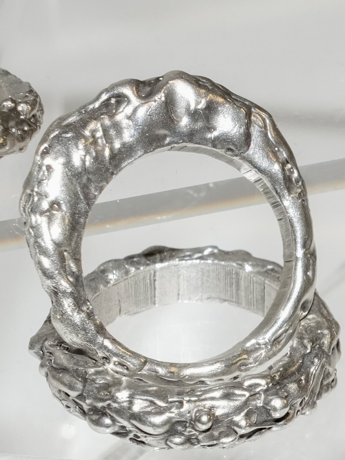 Liquid Metal Ring 05